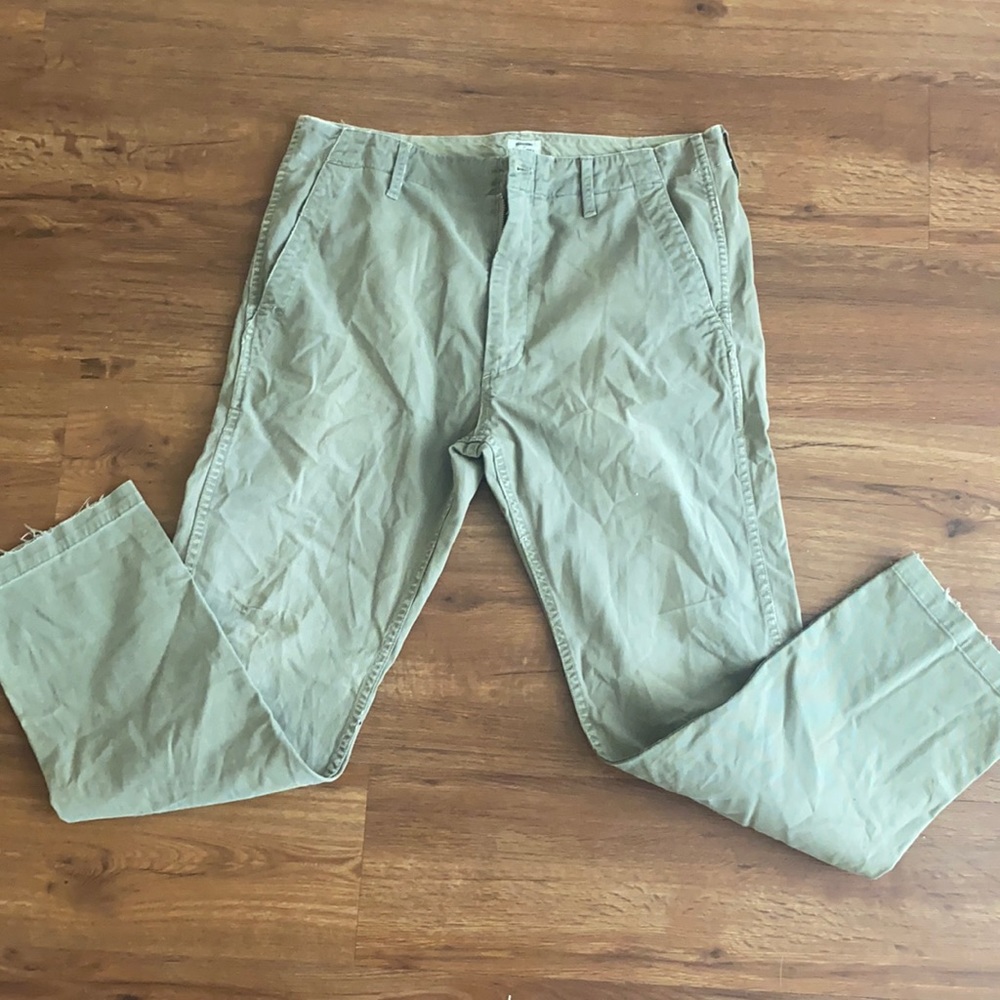 Men’s citizens of humanity khakis size 32